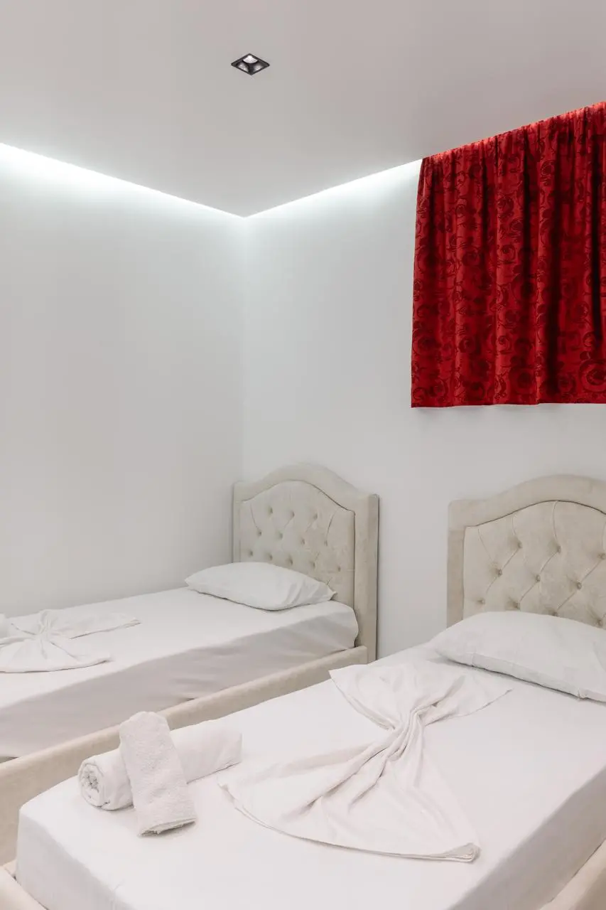 img_id_674827.59.01 AM.webp